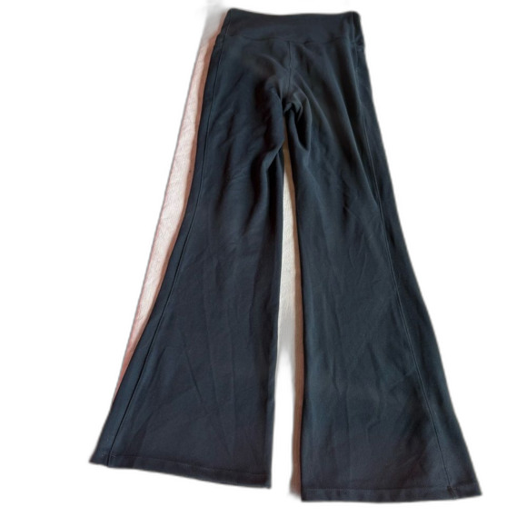 NWOT Jockey Active Yoga Pants Small Pockets Flare Leg Athleisure Black - Picture 8 of 8